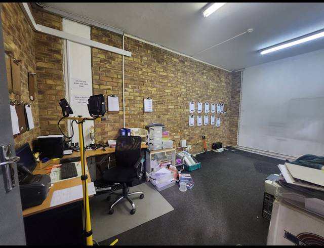 2,236M² OFFICE TO LET IN RANDJESPARK
